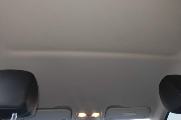 Used Hongqi E-QM5 2021 Online Booking Charging Basic Edition 5 Seats Headliner