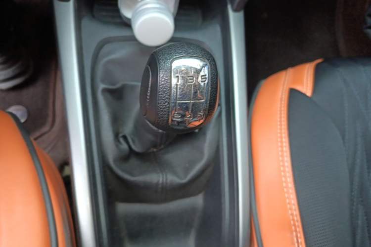 Used Citroen Elysee 2017 1.6L Manual Fashion Model Gear Lever