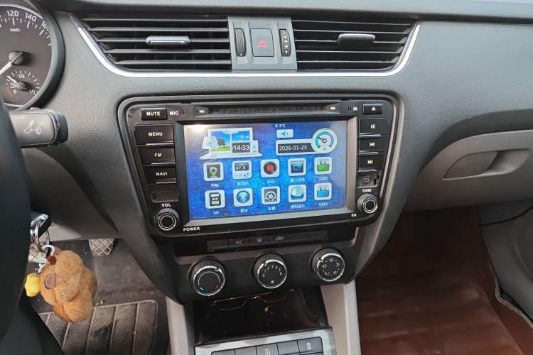 Used Skoda Octavia 2015 1.6L Manual Yijun Edition