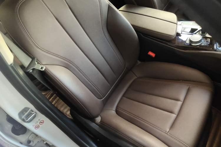 Used BMW 5 Series 2020 525Li Luxury Package
