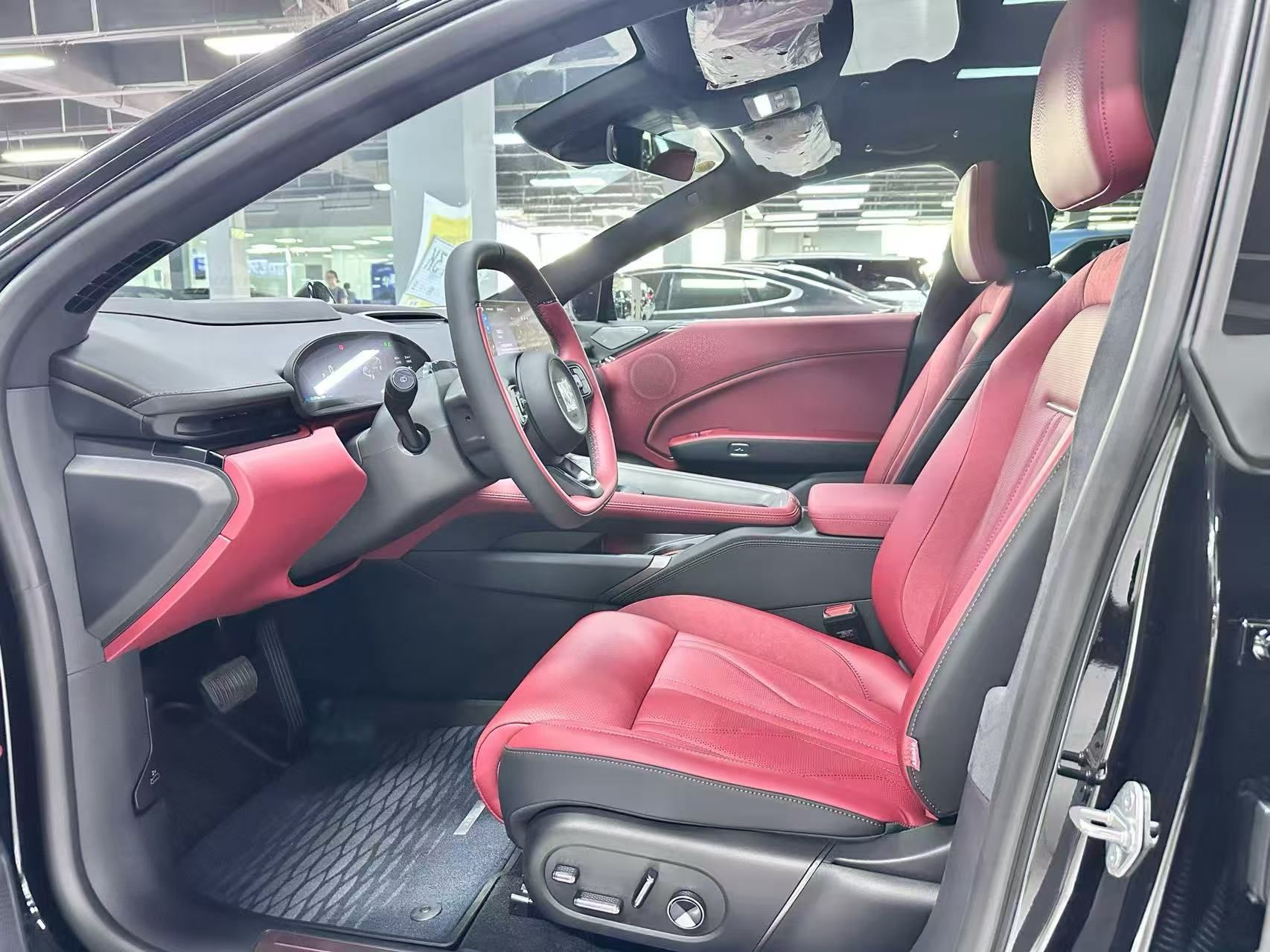 Zeekr 007 2026 Model Rear-Drive Max Version 75 kWh — снимка 17