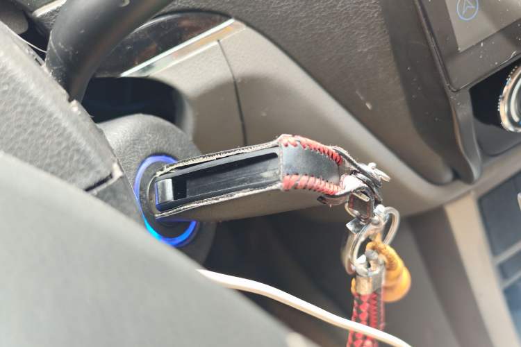 Used Geely Auto Classic Emgrand 2012 Sedan 1.5L Manual Comfort Model Vehicle Key