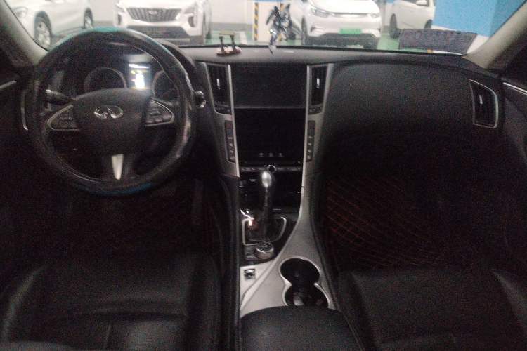 Used Infiniti Q50L 2016 2.0T Ambition Edition
