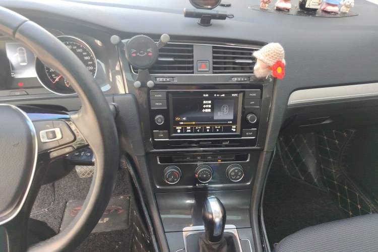 Used Volkswagen Golf 2018 230TSI Automatic Comfort Model