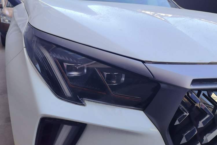 Used GAC Trumpchi GS4 PLUS 2021 390T Automatic Nebula Edition Right Front Headlight