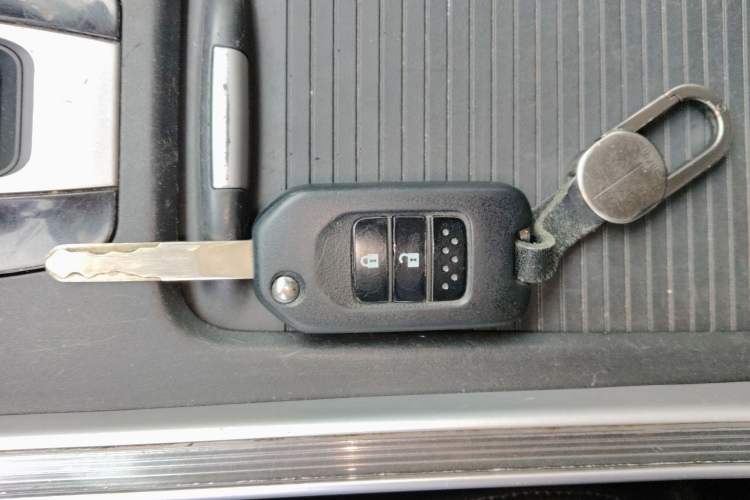 Used Honda Jade 2013 1.8L automatic Comfort version 5 seats