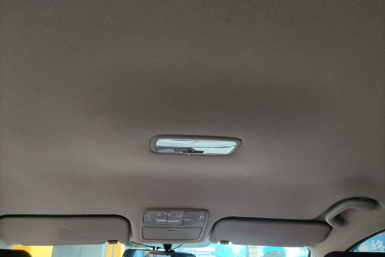 Used Hyundai Celesta 2011 1.6L Manual Comfort Edition