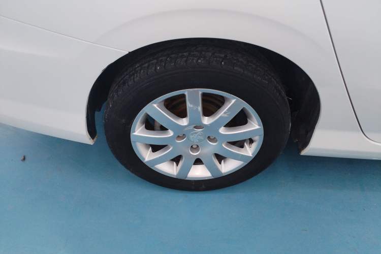 Used Peugeot 308 2014 Enjoyment Edition Classic 1.6L Automatic Fashion Model Right Rear Wheel Hub