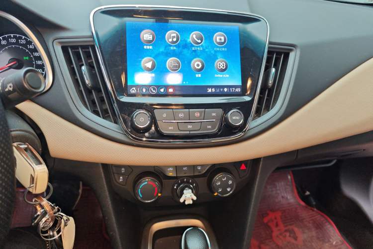 Used Chevrolet Monza 2021 320 Automatic Enjoyment Sunroof Edition Audio And AC Panel