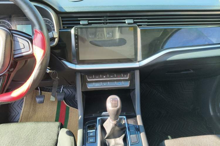 Used Sinotruk VGV U70 2020 1.5T Manual Comfort Edition 7 Seats