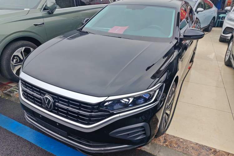 Used Volkswagen Passat 2024 380TSI Dragon Edition