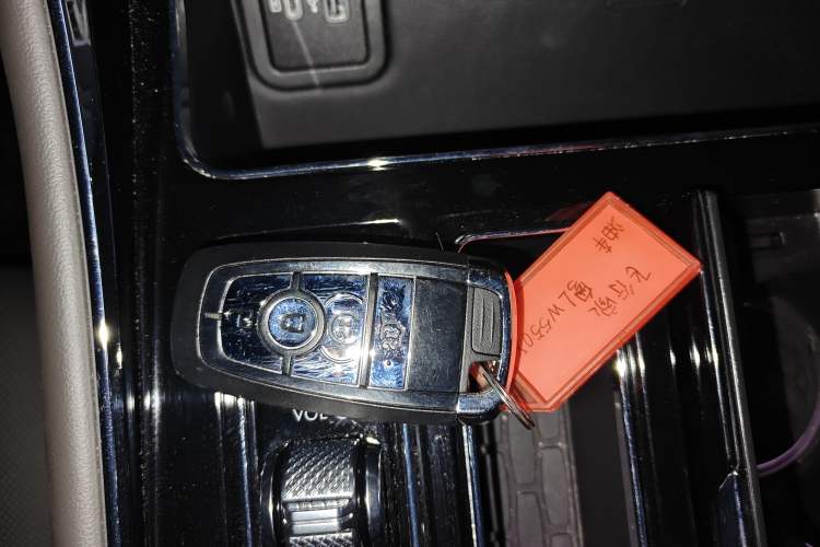 Used Lincoln Aviator 2024 3.0T V6 All-Wheel-Drive Luxury Edition Six Seats