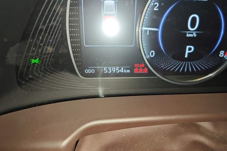 Used Lexus ES 2018 200 Excellence Edition China V Standard Odometer Close Up