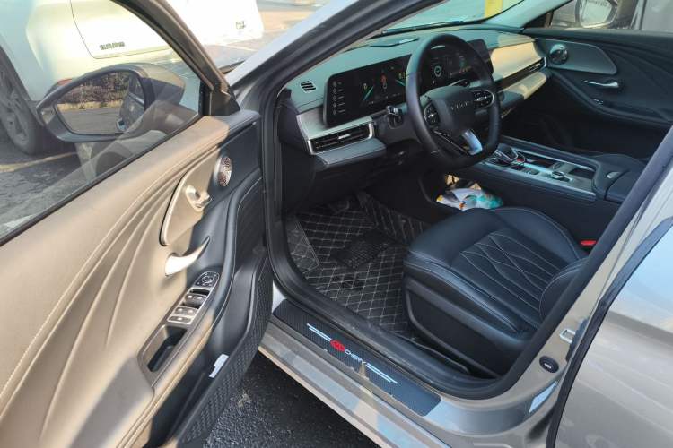 Used Chery Arrizo 8 2025 1.6T DCT Excellence Edition
