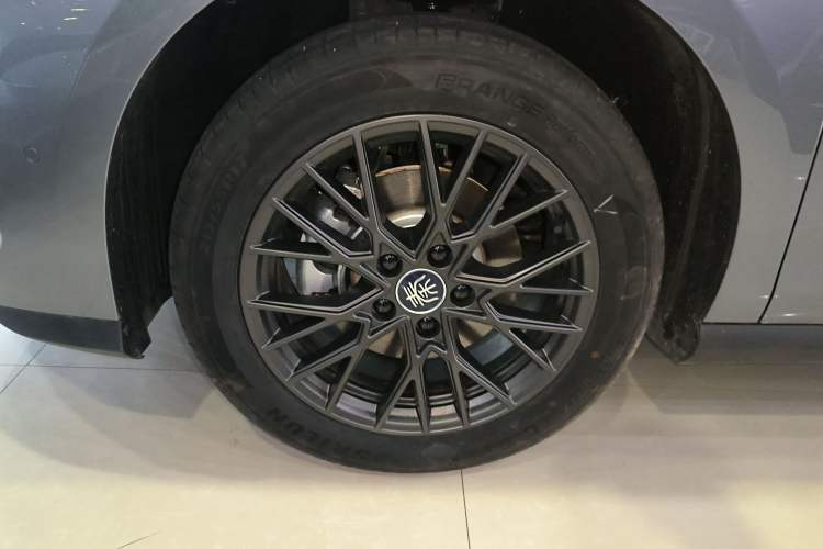 Used BYD Qin PLUS 2025 EV Smart Drive Edition 420KM Leading Model