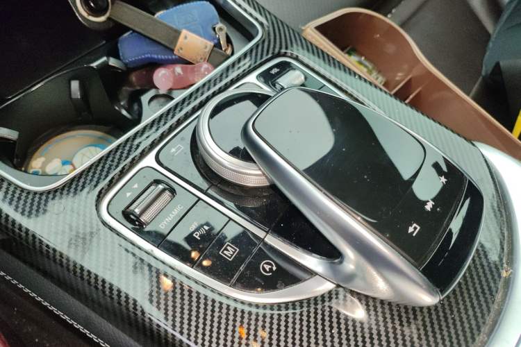 Used Mercedes-Benz GLC 2017 GLC 260 4MATIC Dynamic Edition Gear Lever