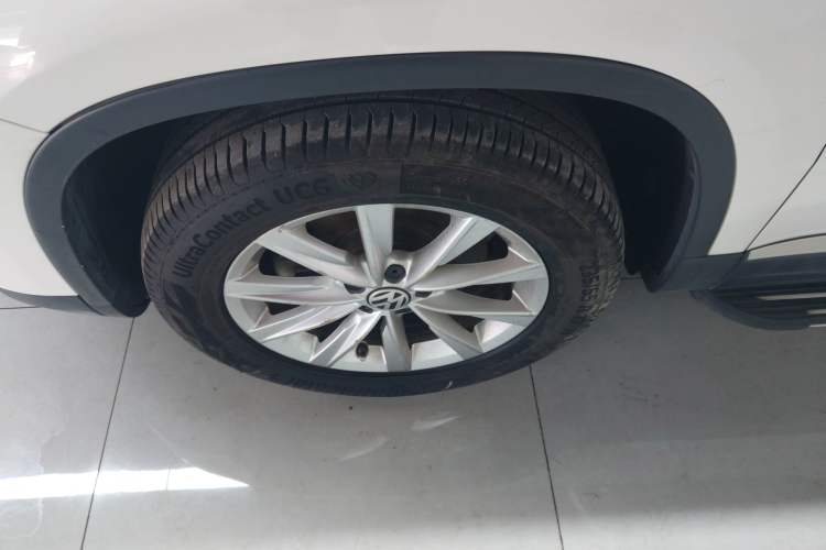 Used Volkswagen Tiguan L 2017 300TSI Automatic Two-Wheel Drive Silk Road Luxury Edition
