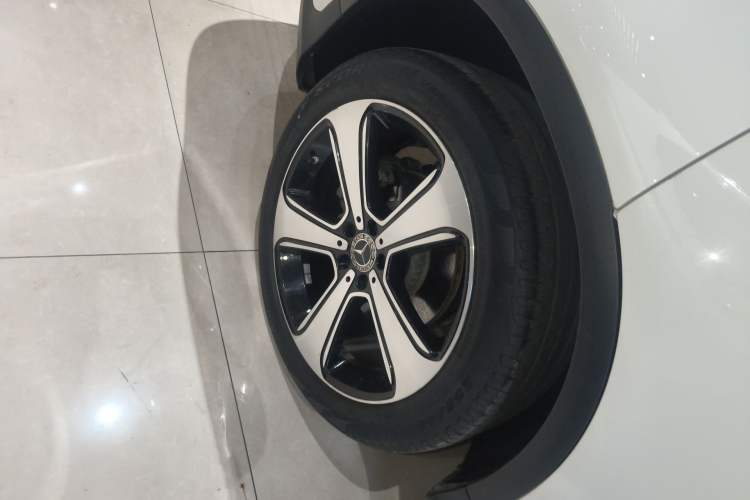 Used Mercedes-Benz GLC 2022 GLC 300 L 4MATIC Dynamic Edition Prestige Model Right Rear Wheel Hub