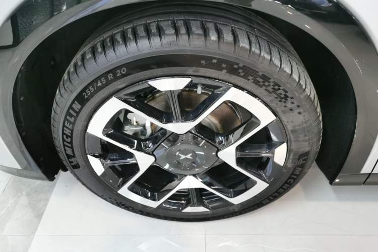 Used XPeng G7 2025 702 Max Exterior 7