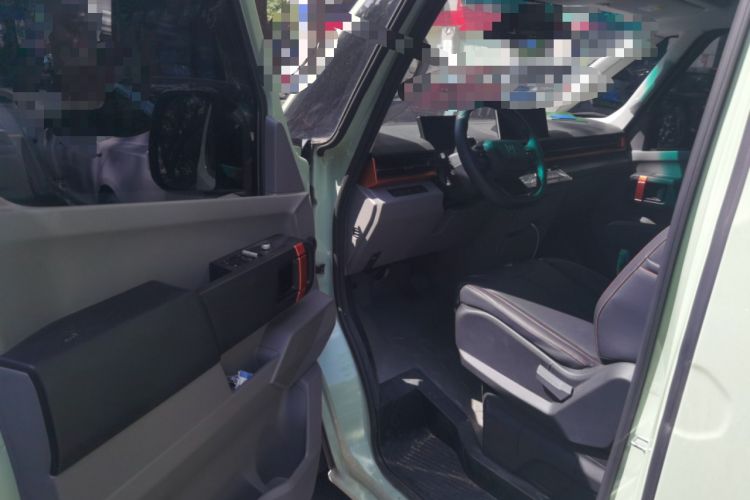 Used Farizon Super VAN 2024 Zhifu Edition Mid-Drive Mid-Roof 66 kWh
