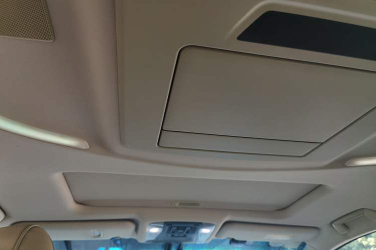 Used Toyota Alphard 2015 3.5L Luxury Edition
