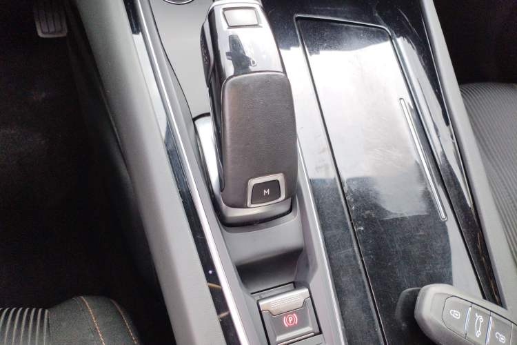 Used Peugeot 508 2019 508L 360THP PureTech Pioneer Edition China VI Standard Gear Lever