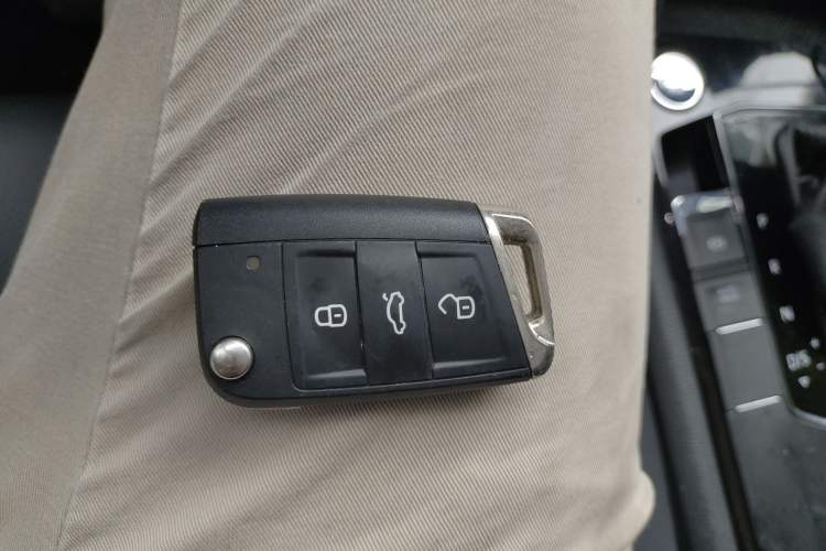 Used Volkswagen Tiguan L 2018 330TSI Automatic Two-Wheel Drive Luxury Edition