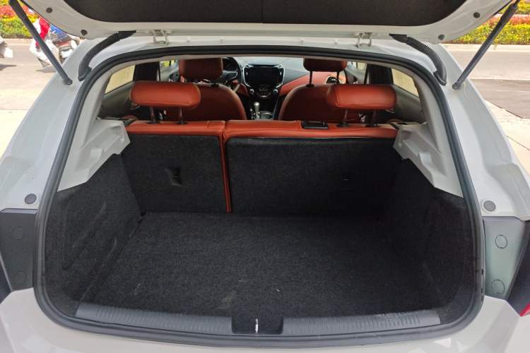 Used Chevrolet Cruze 2017 1.5L Hatchback Automatic Xuanfeng Edition