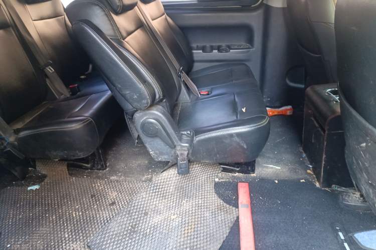 Used JAC Refine M4 2019 Business & Travel Series 2.0L Manual Comfort Model China V Standard