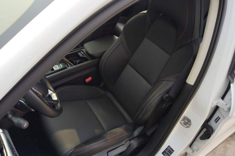 Used Lynk & Co 02 2018 1.5T DCT Two-Wheel Drive Sporty Version China V Standard