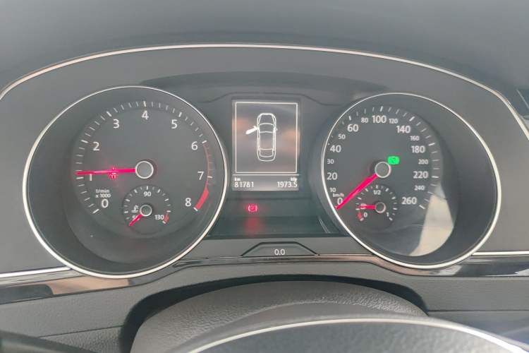 Used Volkswagen Magotan 2017 330TSI DSG Leading Model Instrument Cluster