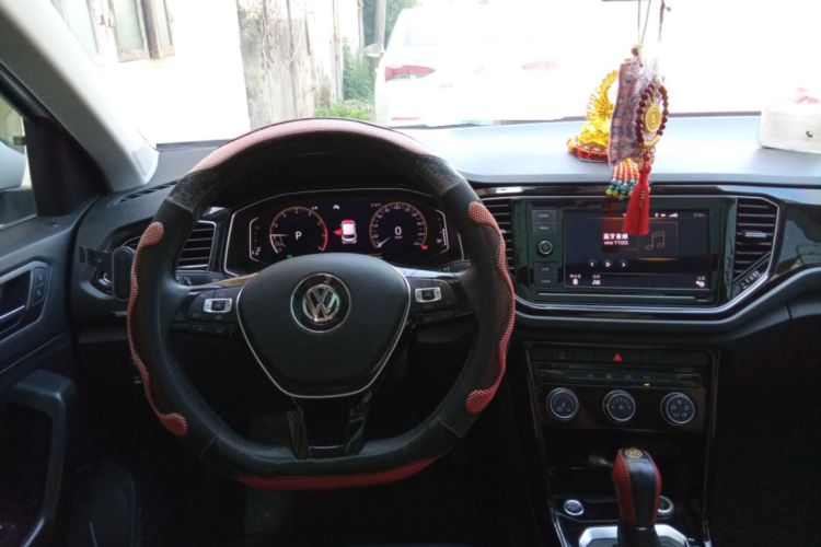 Used Volkswagen T-ROC 2020 280TSI DSG Two-Wheel Drive Comfort Version