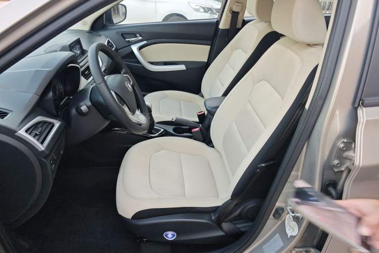 Used Changan Alsvin V7 2016 1.6L Manual LeShang Model China V Standard
