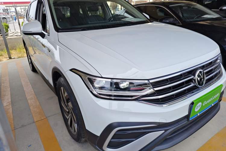 Used Volkswagen Tiguan L 2023 Revised Version 330TSI Automatic Two-Wheel Drive Smart Enjoyment Edition
