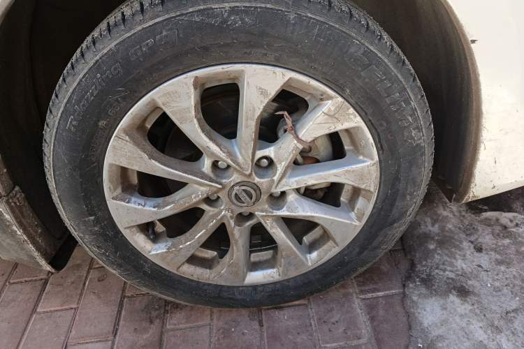 Used Nissan Sylphy 2016 1.6 XL CVT Deluxe Edition Right Front Wheel Hub