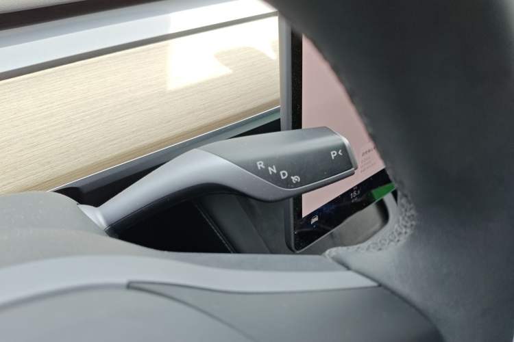 Used Tesla Model Y 2022 Rear-Wheel-Drive Version
