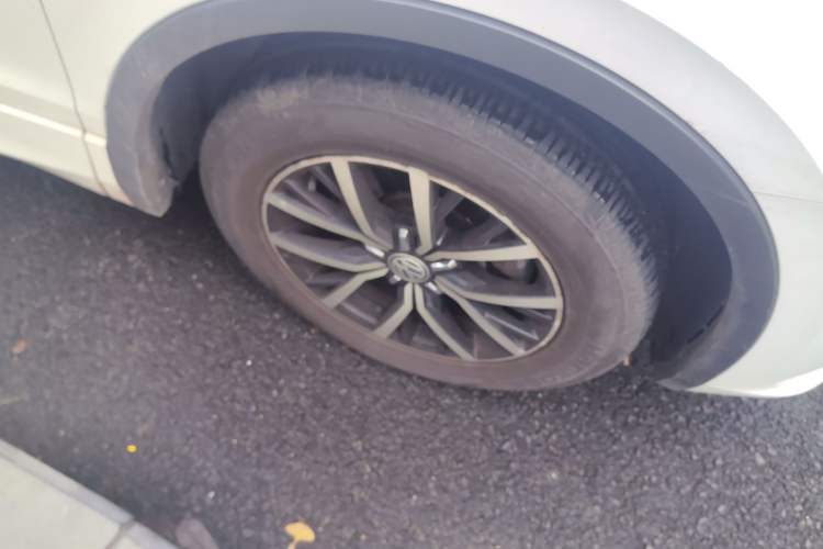 Used Volkswagen Tiguan L New Energy 2019 430 PHEV Hybrid Luxury Edition Right Front Wheel Hub