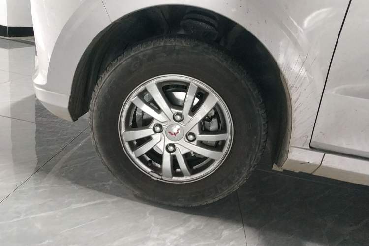 Used Wuling Hongguang 2021 1.5L Revised S Standard Version with Electric Power Steering LAR
