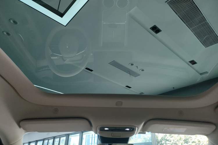 Used Hima AITO M5 2025 Extended-Range Ultra All-Wheel-Drive Version
