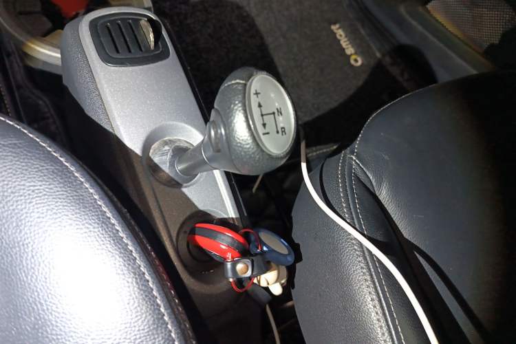 Used smart fortwo 2013 1.0T Hardtop Passion Edition Gear Lever