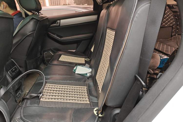 Used BYD Tang 2018 2.0T Automatic SmartConnect Prestige 7-Seater China V Standard Left Rear Seat