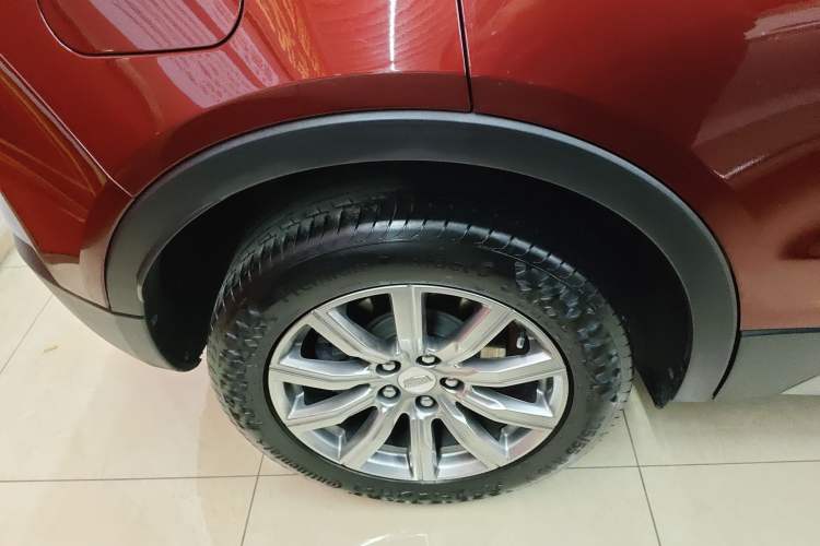 Used Cadillac XT4 2018 28T Two-Wheel Drive Leading Version Exterior 5