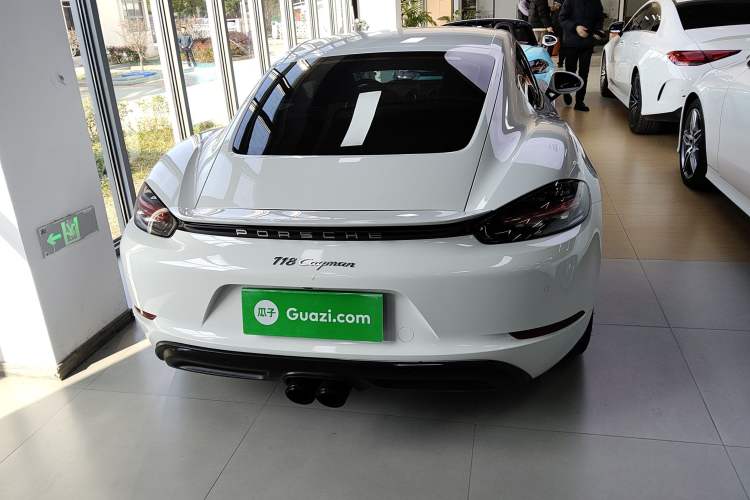 Used Porsche 718 2016 Cayman 2.0T