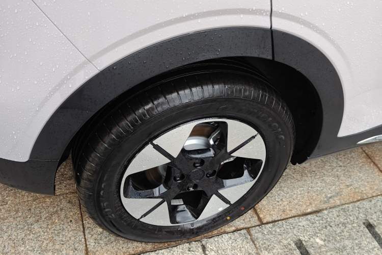 Used Geely Galaxy Geome 2025 310km Dream Edition Right Rear Wheel Hub