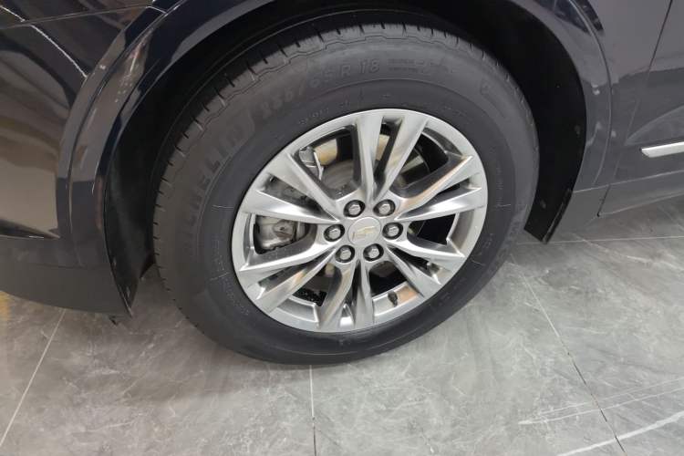 Used Cadillac XT5 2022 2.0T Two-Wheel Drive Luxury Version
