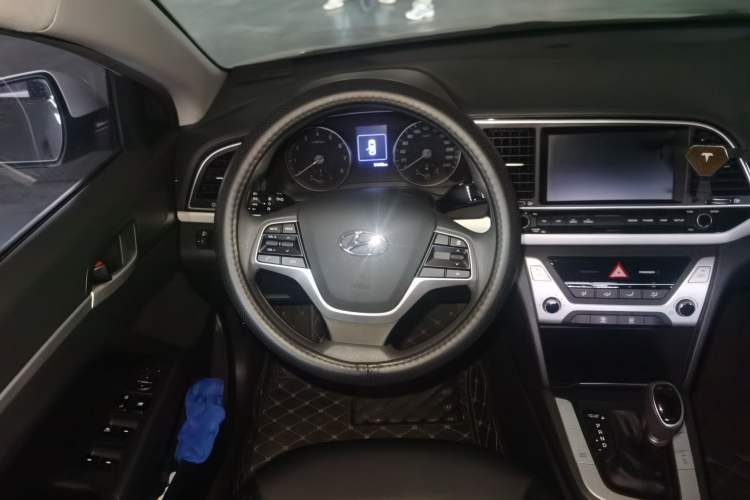 Used Hyundai Elantra (6th Generation / Lingdong) 2016 1.6L Automatic ZhiXuan – Elite Version
