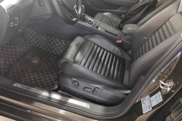 Used Volkswagen Magotan 2018 330TSI DSG Advanced Model
