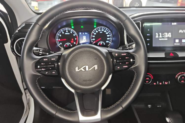 Used Kia kx1 Stonic 2021 1.4L CVT Sunroof Model Steering Wheel
