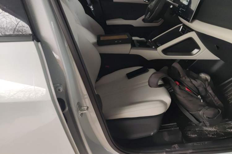 Used BYD Yuan UP 2025 Intelligent Driving Version 401 KM Dynamic Edition