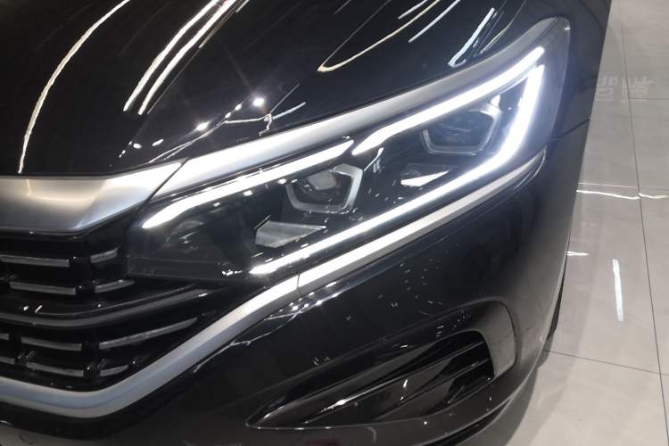 Used Volkswagen Passat 2023 Facelift 330TSI Luxury Edition
